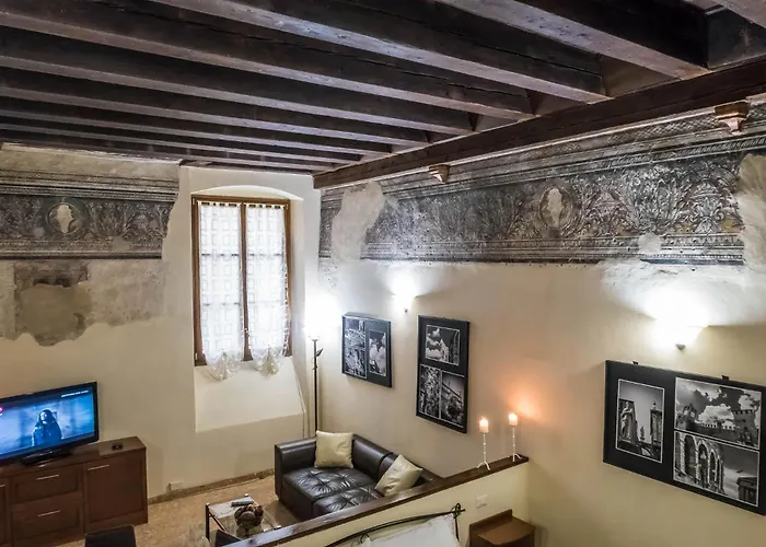 Апартаменты Palazzo Degli Affreschi
