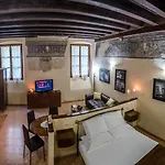 Palazzo Degli Affreschi *