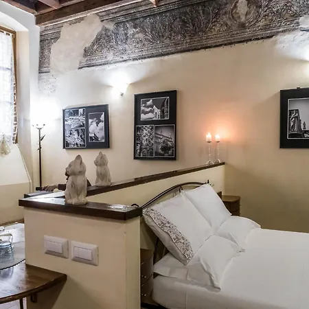 Palazzo Degli Affreschi *