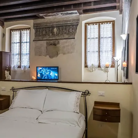 Palazzo Degli Affreschi Apartment *