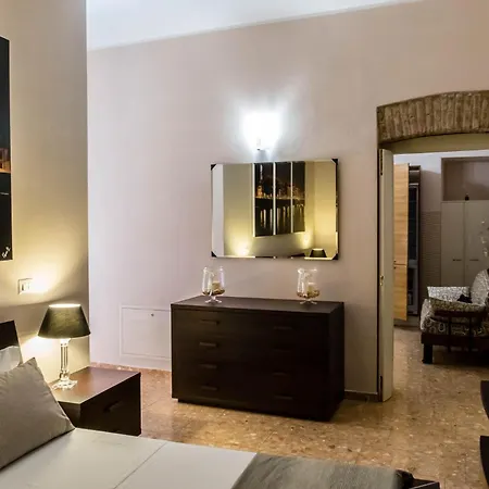 Palazzo Degli Affreschi Apartment Verona